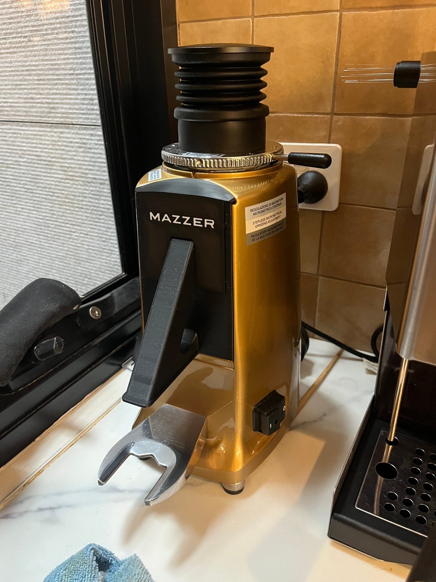 'Mazzer Nose' - Doser Replacement Shute - Tinkaholic