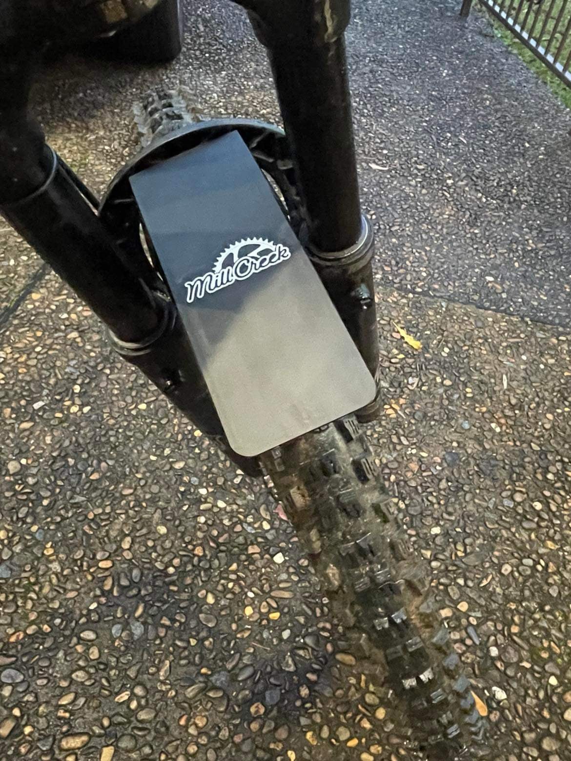 Bolt on Fox Mudguard - Flat - Tinkaholic